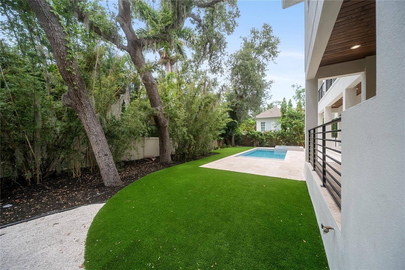 3800 FLORES AVENUE, Sarasota, FL 34239 3800 FLORES AVENUE, Sarasota, FL 34239