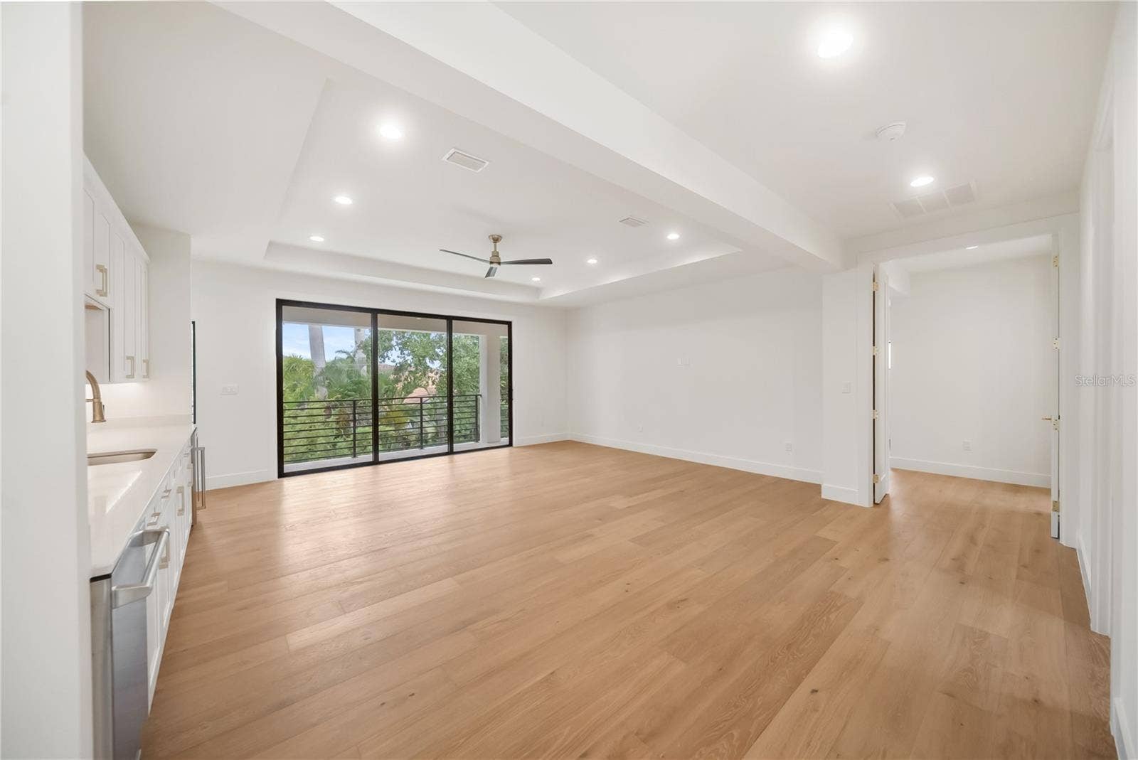 3800 FLORES AVENUE, Sarasota, FL 34239 3800 FLORES AVENUE, Sarasota, FL 34239