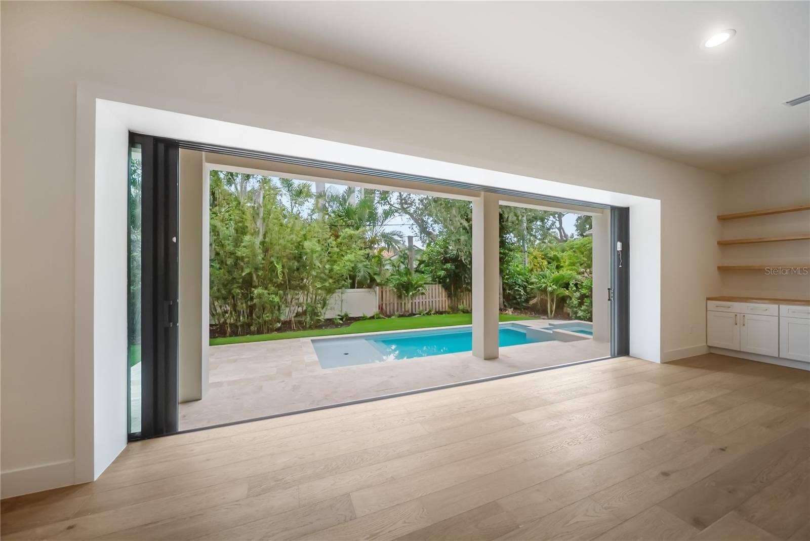 3800 FLORES AVENUE, Sarasota, FL 34239 3800 FLORES AVENUE, Sarasota, FL 34239