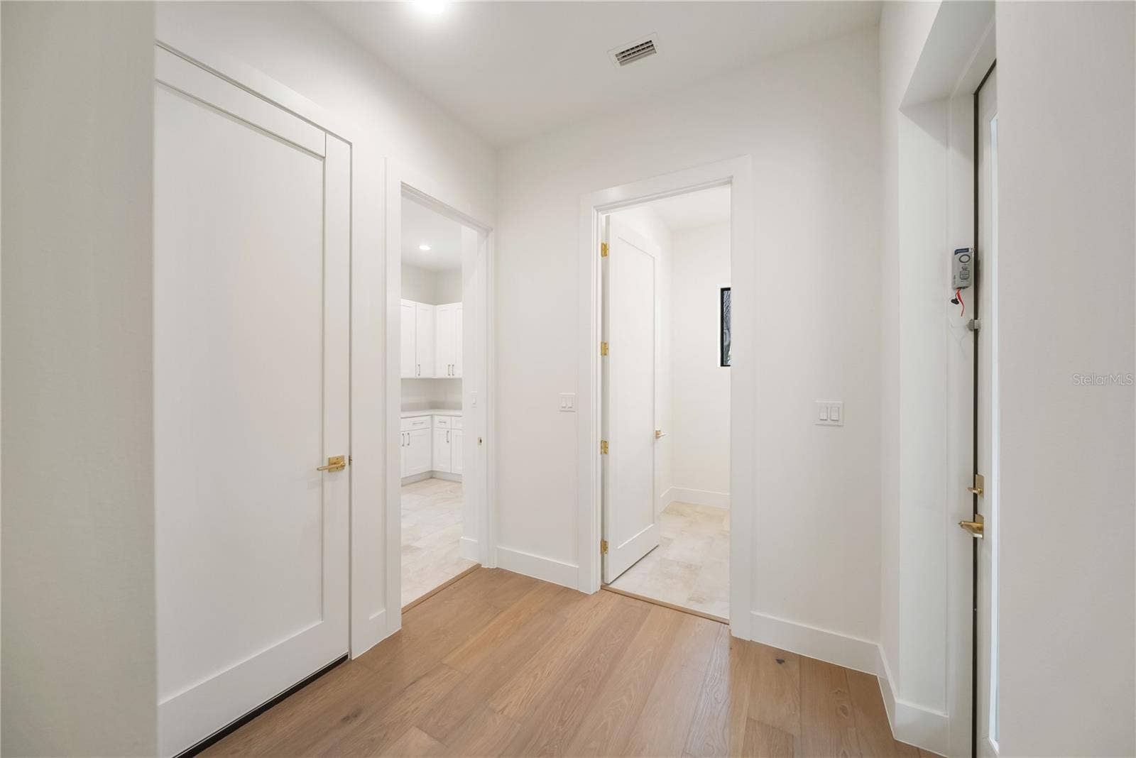 3800 FLORES AVENUE, Sarasota, FL 34239 3800 FLORES AVENUE, Sarasota, FL 34239