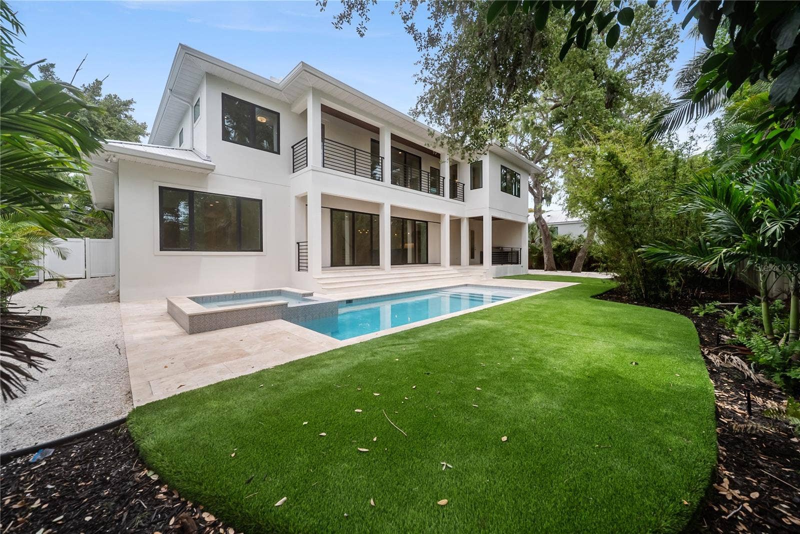 3800 FLORES AVENUE, Sarasota, FL 34239 3800 FLORES AVENUE, Sarasota, FL 34239