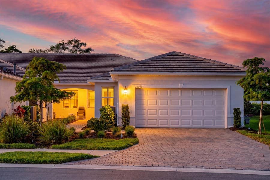 Property photo for 25049 PEARL LAKE CIRCLE, Englewood, FL