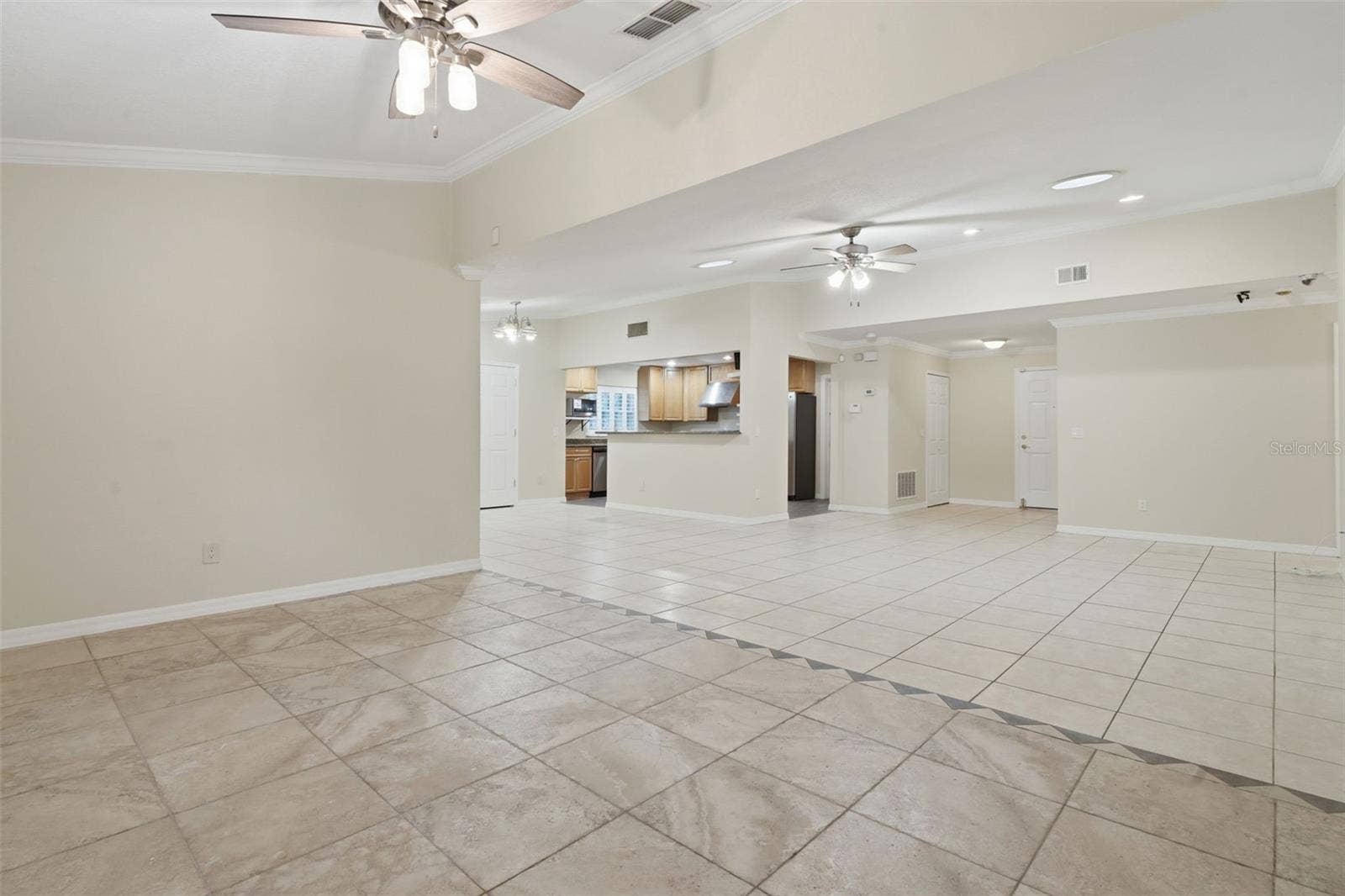 8423 BERMUDA DUNES DRIVE, Orlando, FL 32819