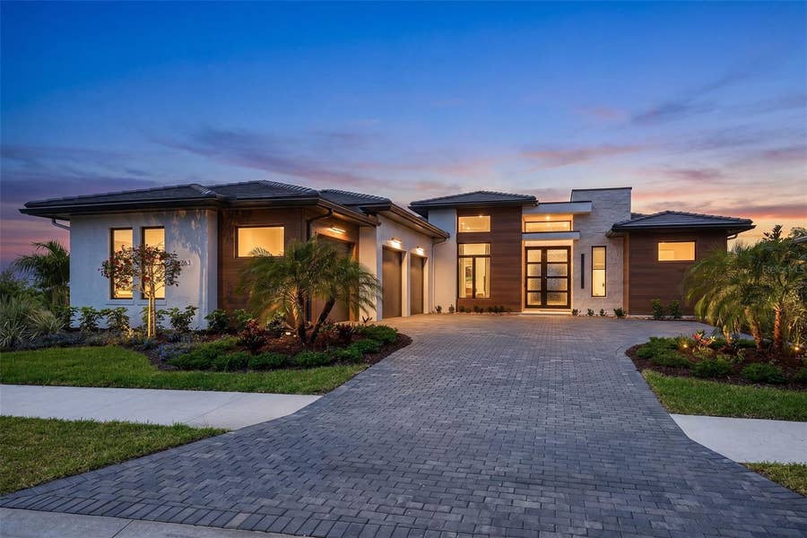 Property photo for 263 CRYSTAL WATERS DRIVE, Sarasota, FL