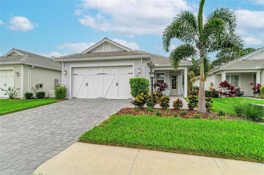 Property photo for 1079 WATERLINE COURT, Sarasota, FL