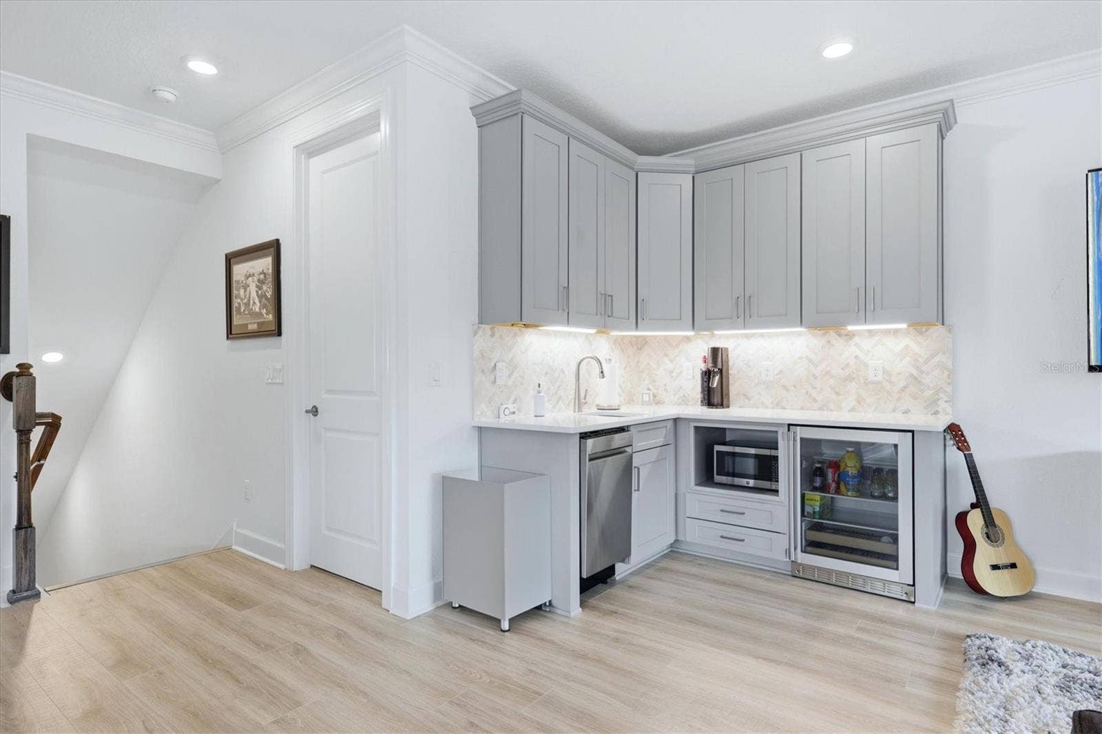 9463 TEQUILA SUNRISE DRIVE, Sarasota, FL 34241 9463 TEQUILA SUNRISE DRIVE, Sarasota, FL 34241