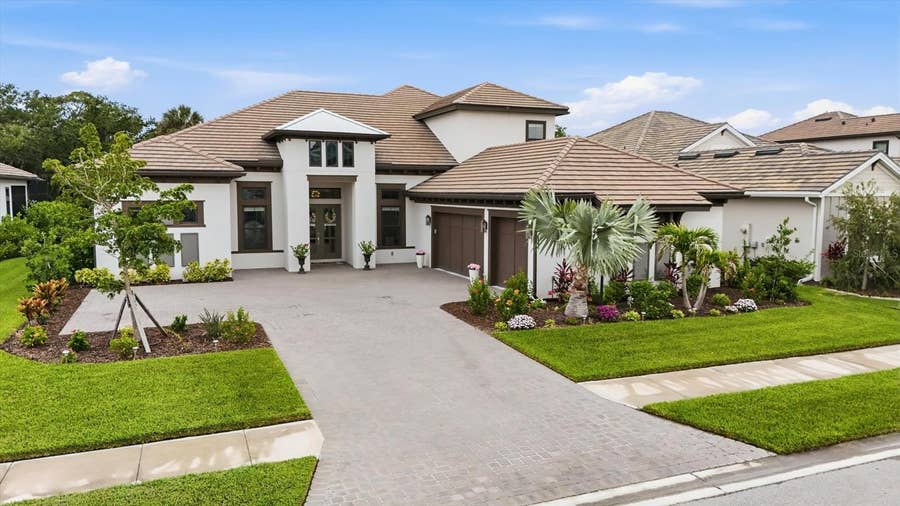 Property photo for 9463 TEQUILA SUNRISE DRIVE, Sarasota, FL