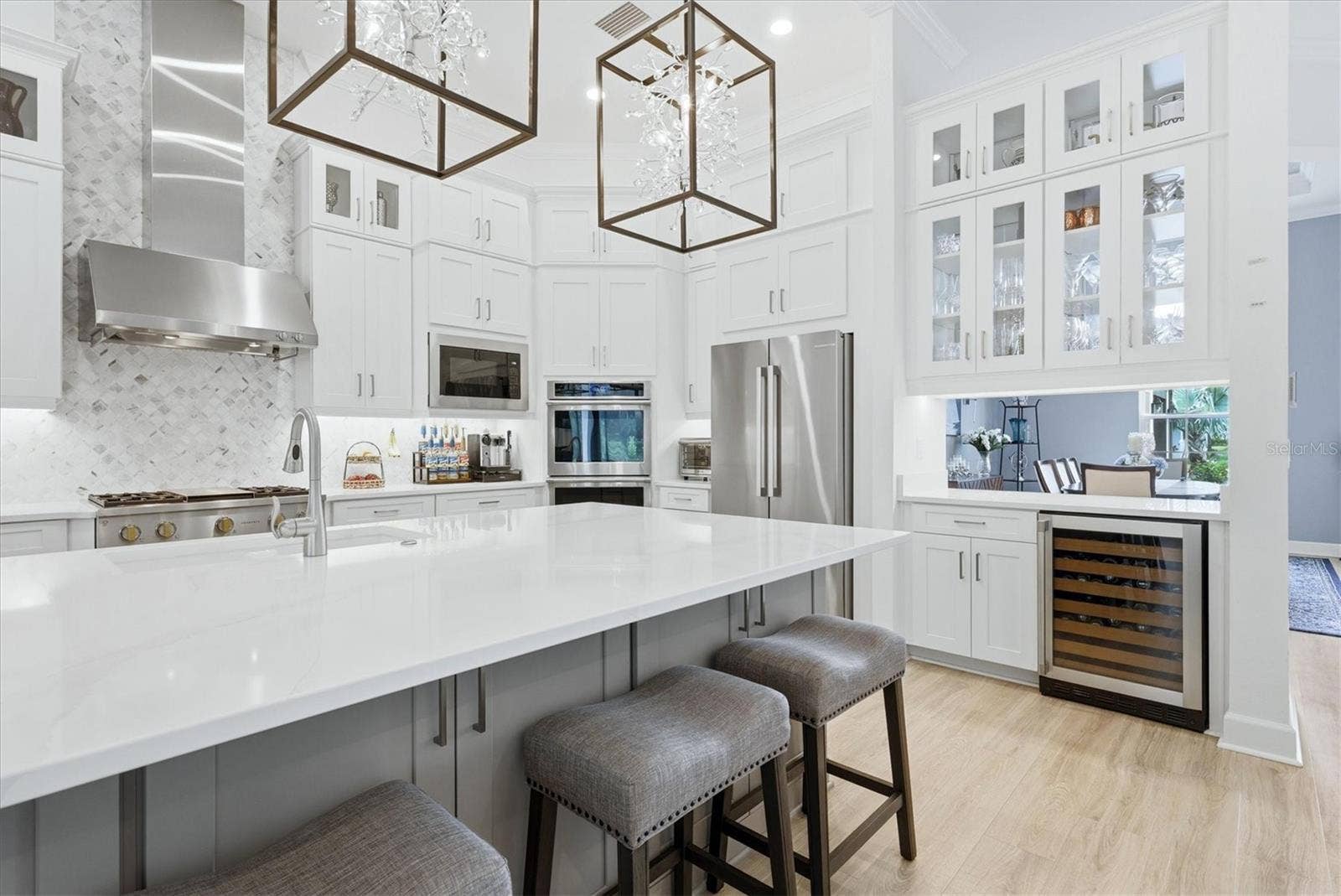 9463 TEQUILA SUNRISE DRIVE, Sarasota, FL 34241 9463 TEQUILA SUNRISE DRIVE, Sarasota, FL 34241