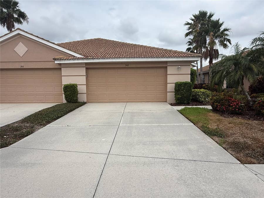 Property photo for 342 FAIRWAY ISLES LANE, Bradenton, FL