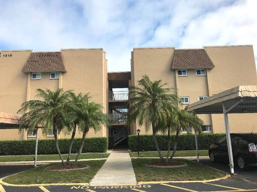Property photo for 1310 GLEN OAKS DRIVE E, #385E, Sarasota, FL