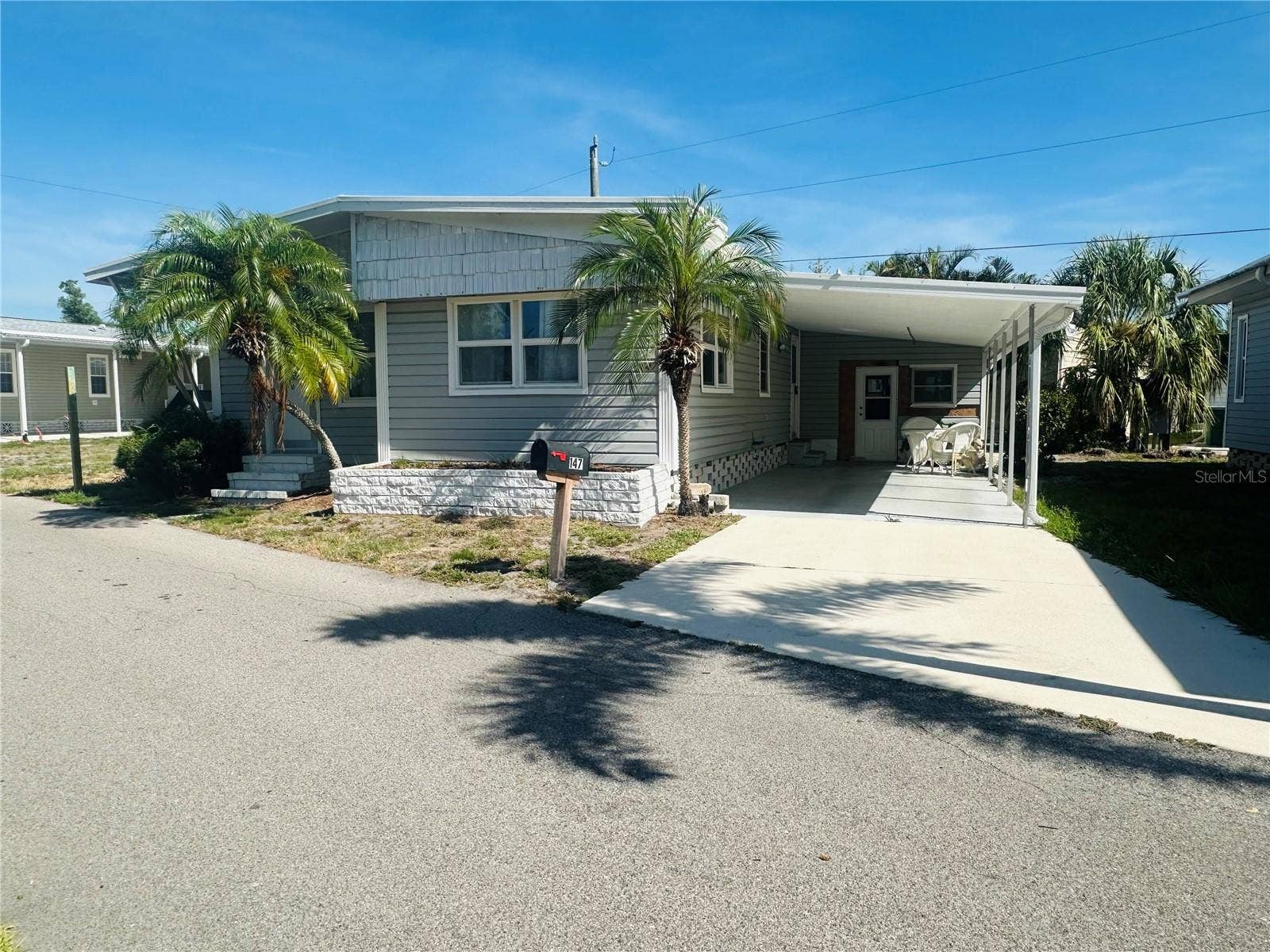 147 MAUI DRIVE, Palmetto, FL 34221 147 MAUI DRIVE, Palmetto, FL 34221