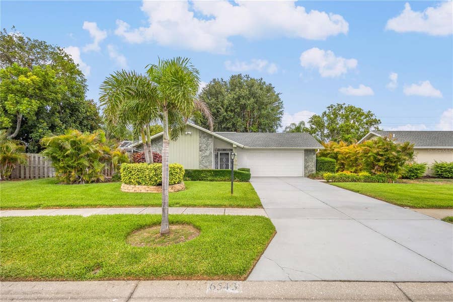 Property photo for 6543 WATERFORD CIRCLE, Sarasota, FL