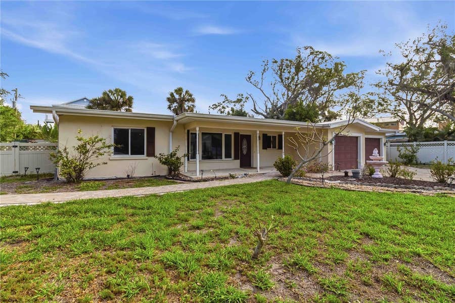 Property photo for 617 CALLE DE PERU, Sarasota, FL