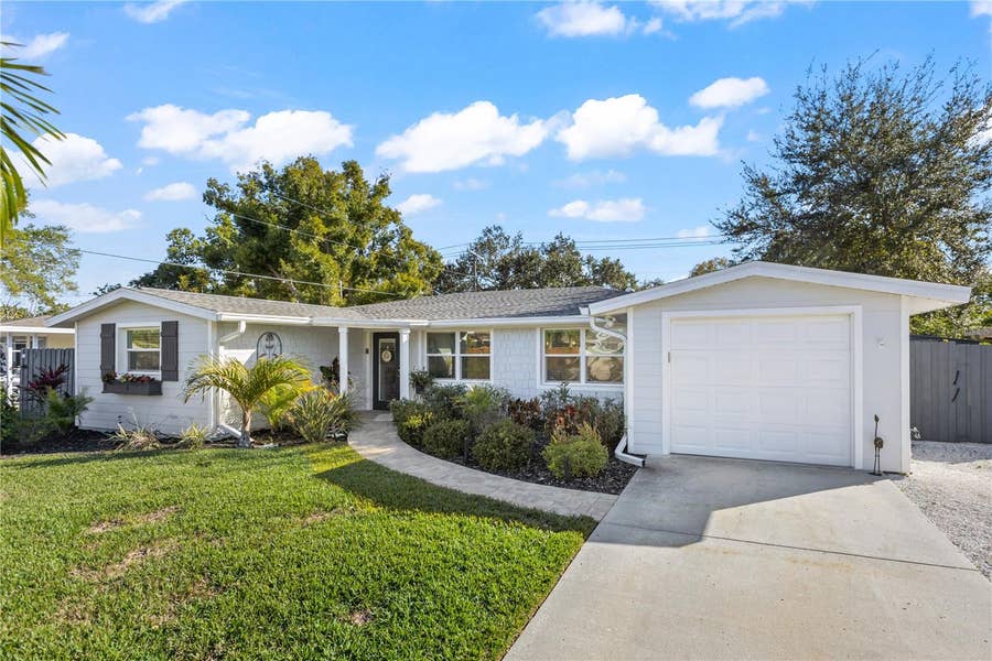 Property photo for 3122 N REGATTA CIRCLE, Sarasota, FL
