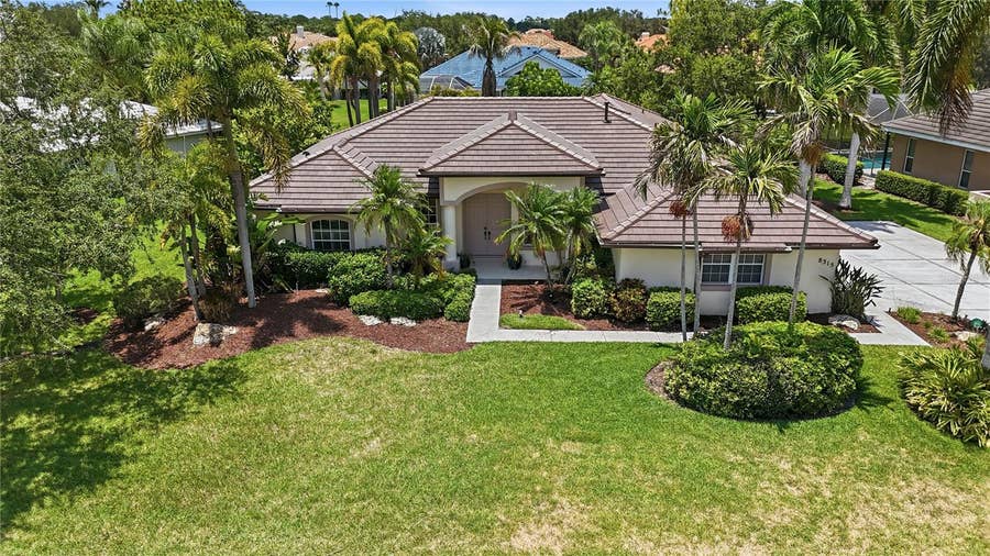 Property photo for 8315 DEERBROOK CIRCLE, Sarasota, FL
