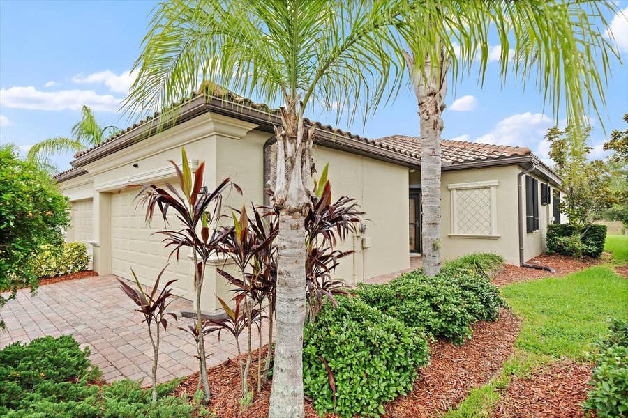 Property photo for 19962 BENISSIMO DRIVE, Venice, FL
