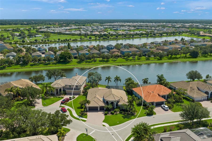 Property photo for 2501 FARMS COURT, Sarasota, FL