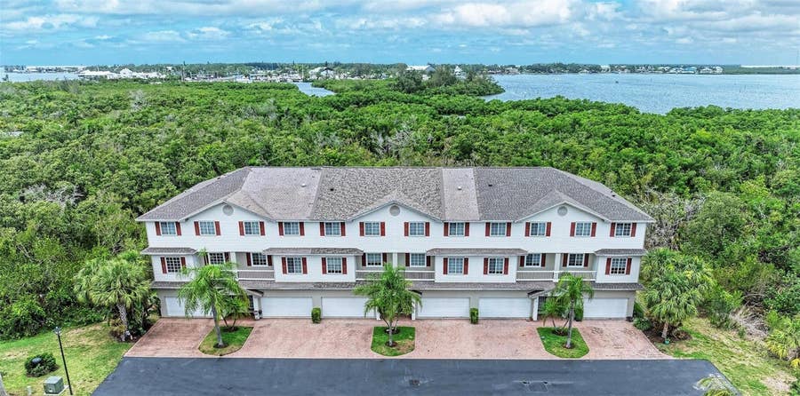 Property photo for Palmetto, FL