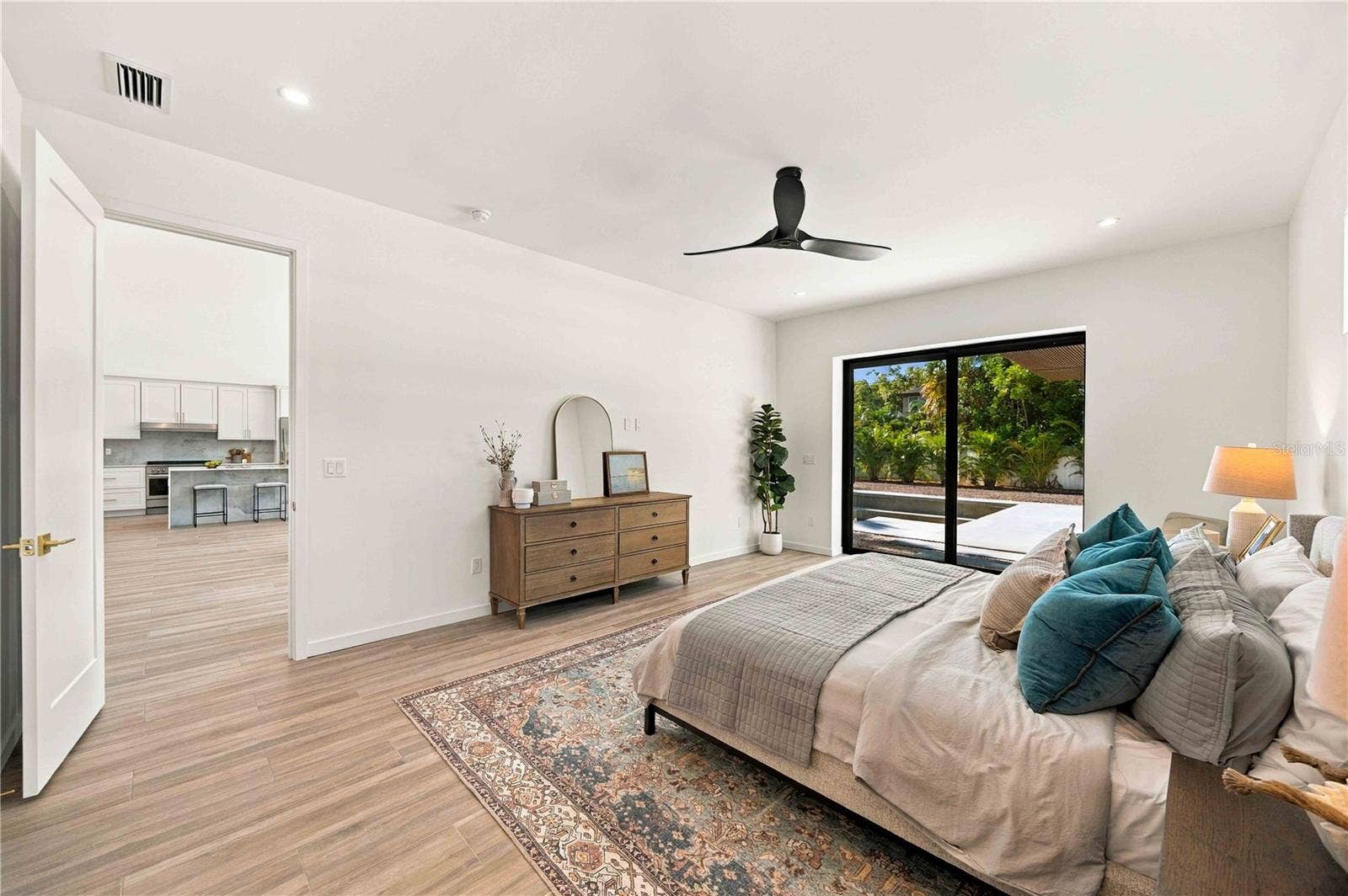 2258 ARLINGTON STREET, Sarasota, FL 34239 1st Flr Primary Bedroom w/ ensuite Bathrm