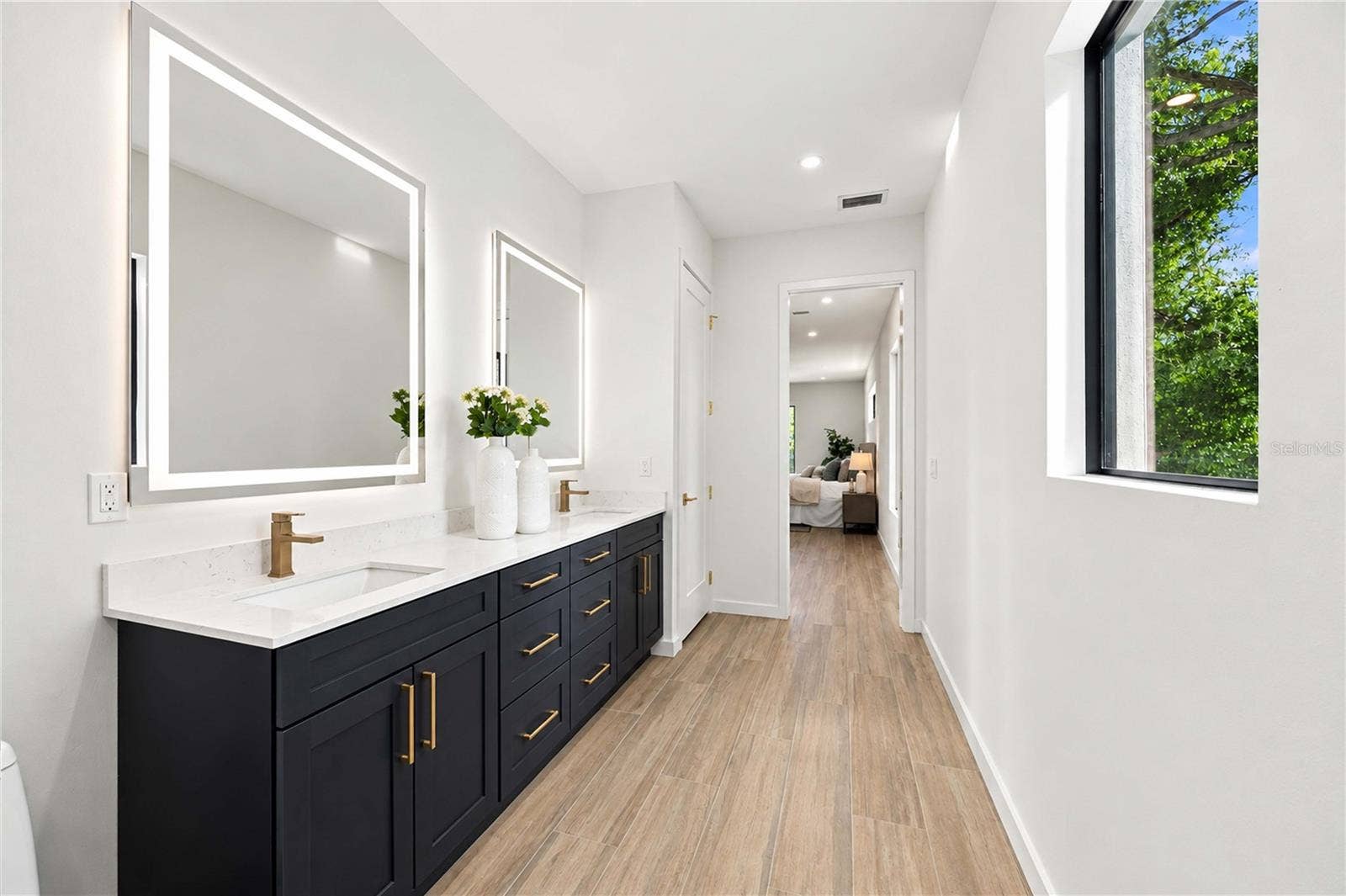 2258 ARLINGTON STREET, Sarasota, FL 34239 2258 ARLINGTON STREET, Sarasota, FL 34239