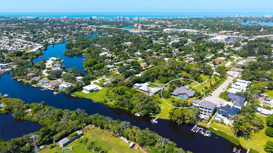 Property photo for 4935 RIVERWOOD AVENUE, Sarasota, FL