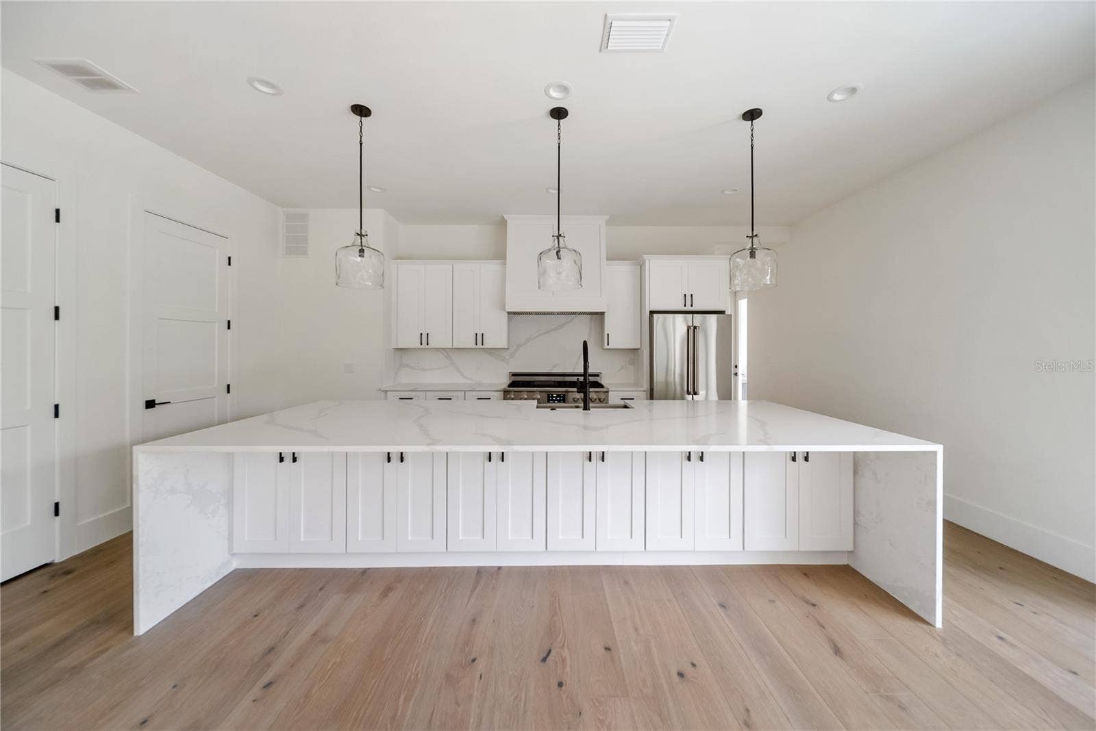 626 BUTTONWOOD DRIVE, Longboat Key, FL 34228 626 BUTTONWOOD DRIVE, Longboat Key, FL 34228