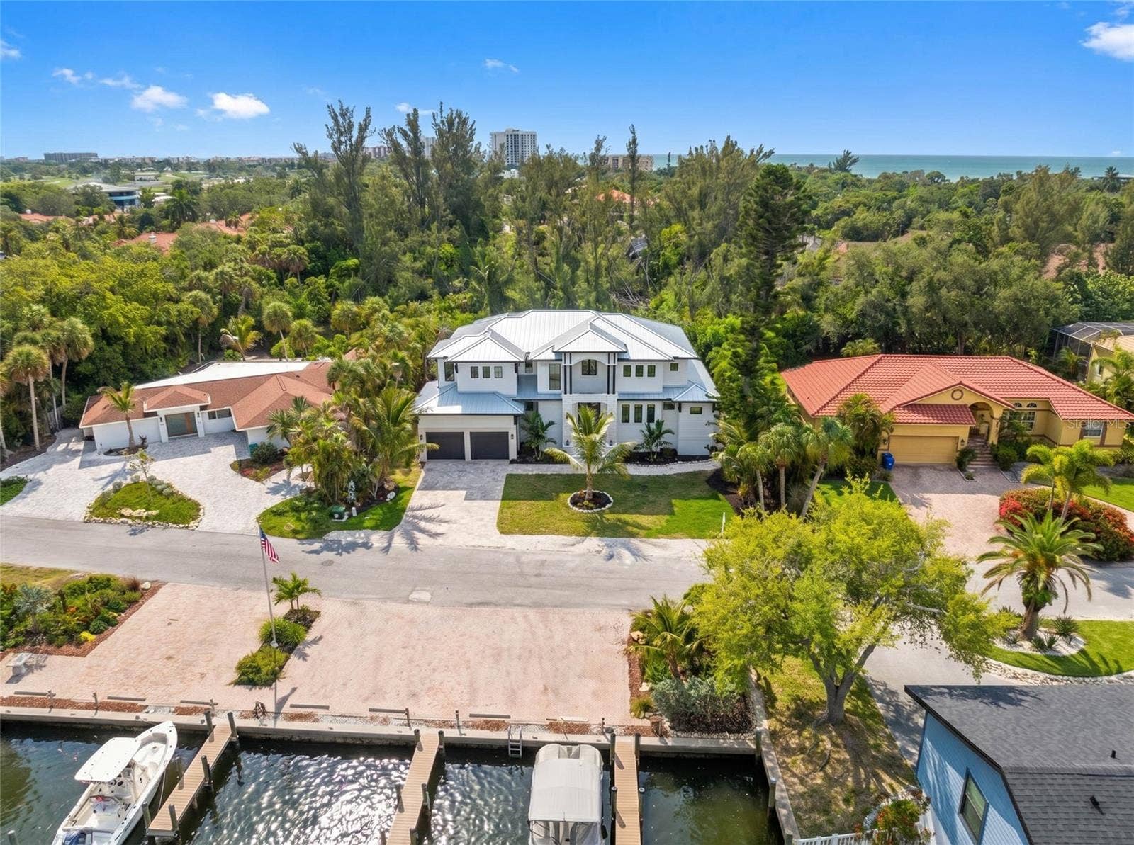 626 BUTTONWOOD DRIVE, Longboat Key, FL 34228 626 BUTTONWOOD DRIVE, Longboat Key, FL 34228