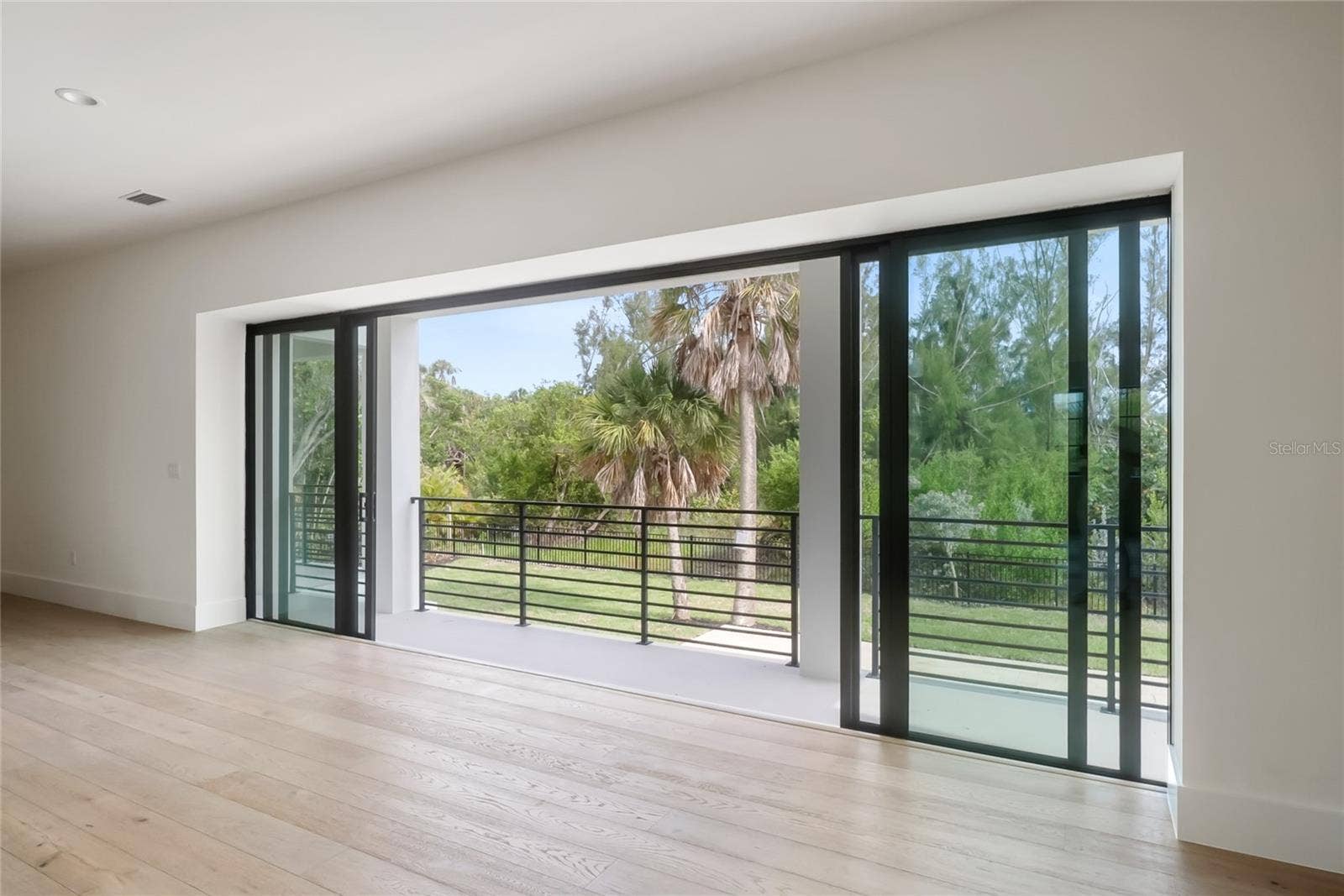 626 BUTTONWOOD DRIVE, Longboat Key, FL 34228 626 BUTTONWOOD DRIVE, Longboat Key, FL 34228