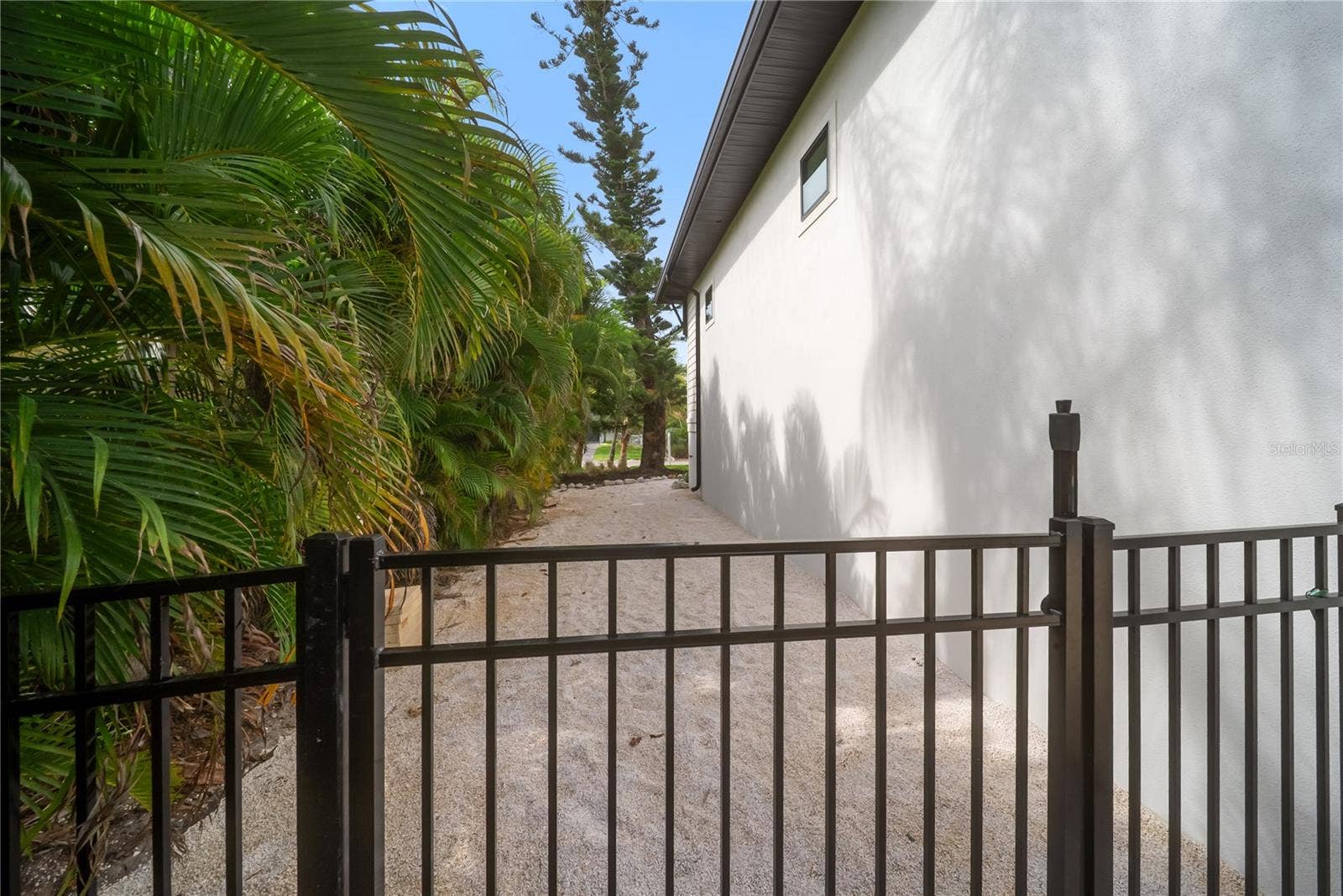 626 BUTTONWOOD DRIVE, Longboat Key, FL 34228 626 BUTTONWOOD DRIVE, Longboat Key, FL 34228