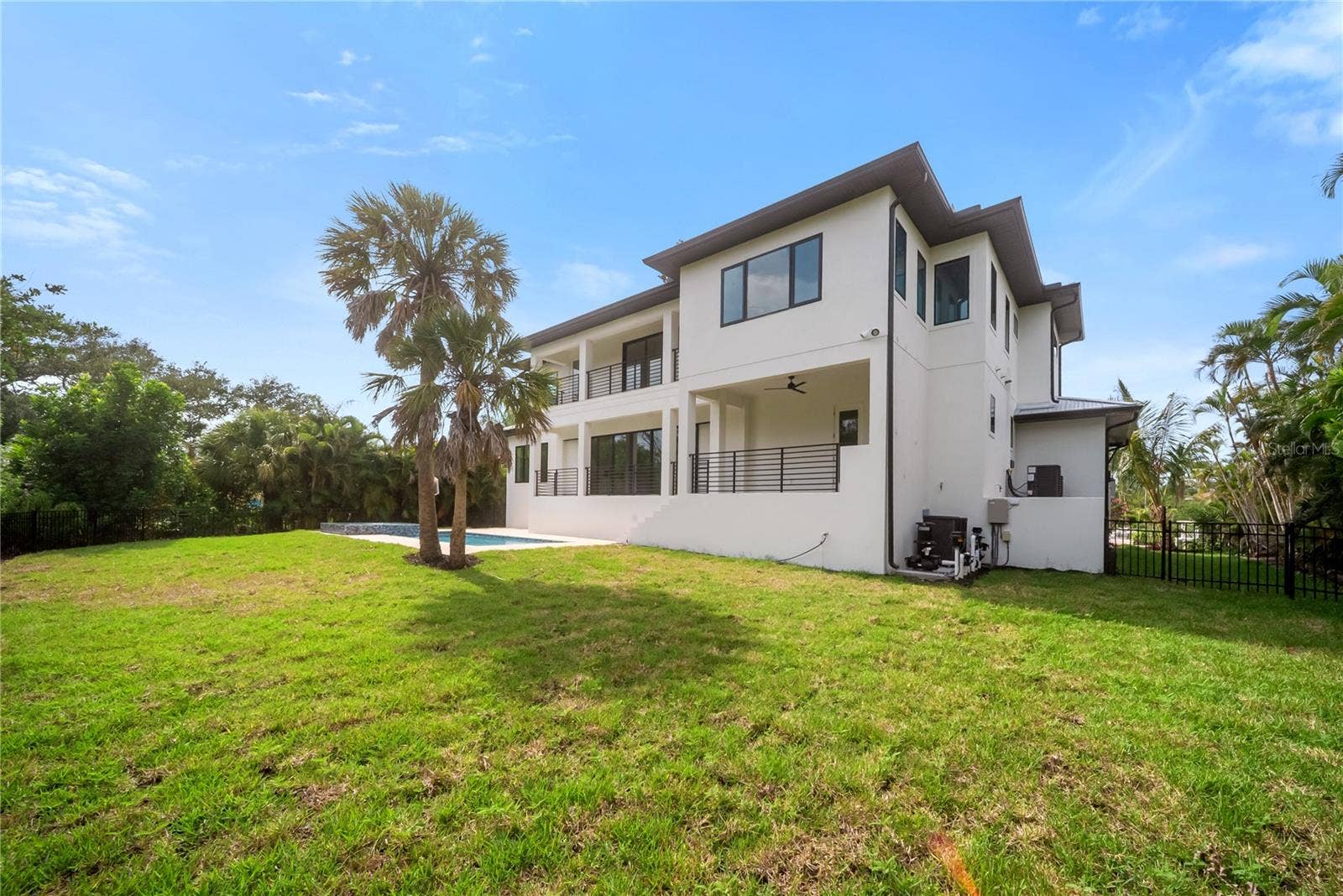 626 BUTTONWOOD DRIVE, Longboat Key, FL 34228 626 BUTTONWOOD DRIVE, Longboat Key, FL 34228