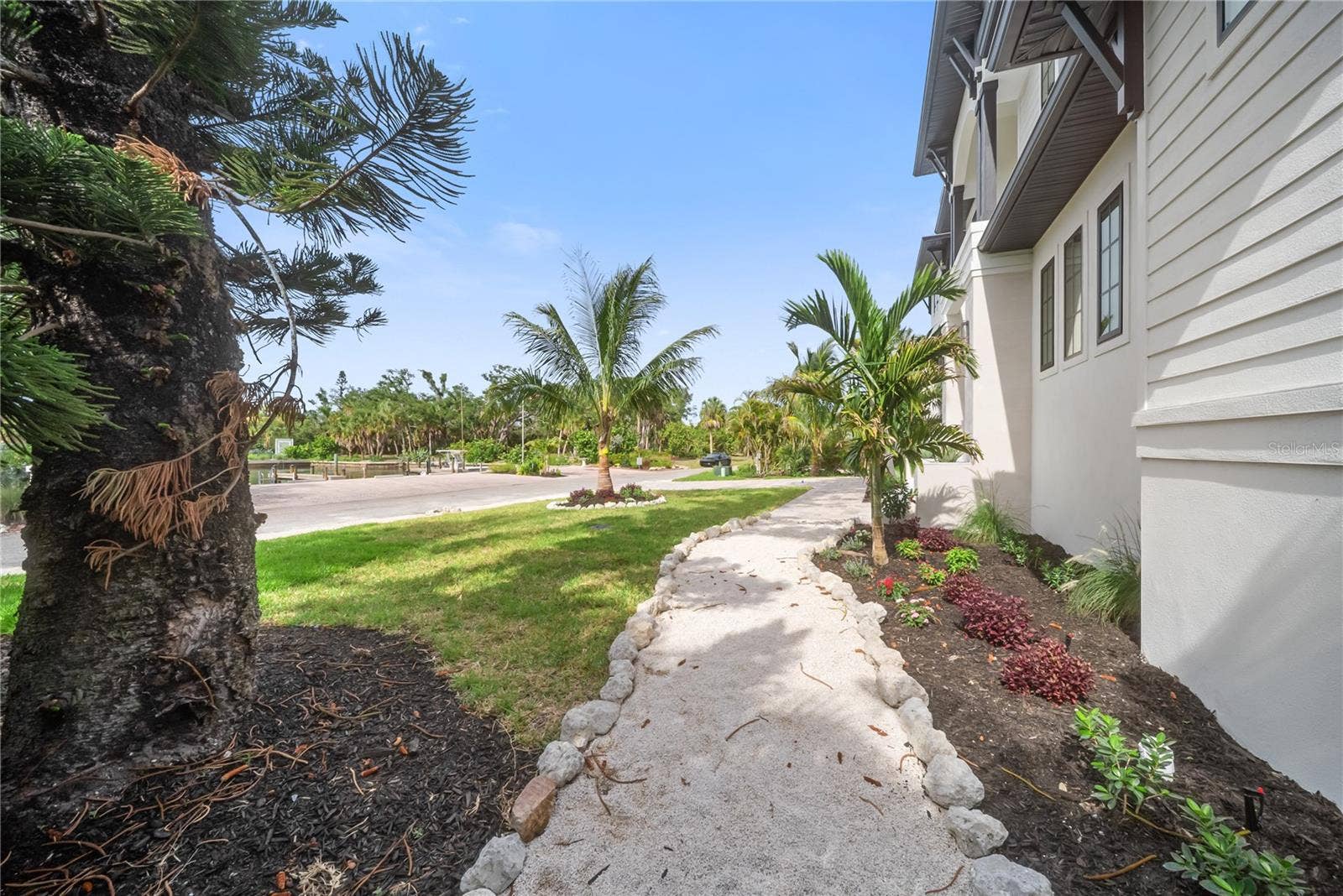 626 BUTTONWOOD DRIVE, Longboat Key, FL 34228 626 BUTTONWOOD DRIVE, Longboat Key, FL 34228