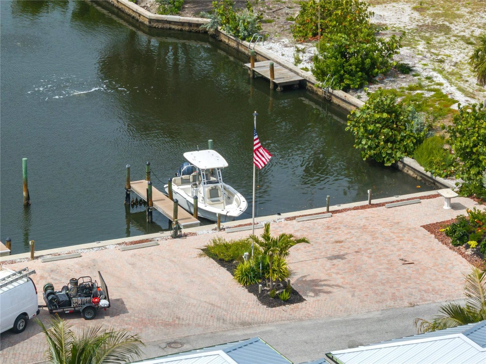 626 BUTTONWOOD DRIVE, Longboat Key, FL 34228 626 BUTTONWOOD DRIVE, Longboat Key, FL 34228