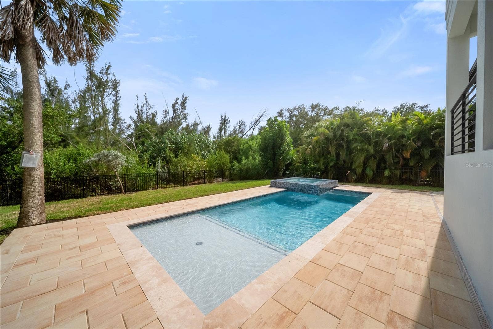 626 BUTTONWOOD DRIVE, Longboat Key, FL 34228 626 BUTTONWOOD DRIVE, Longboat Key, FL 34228
