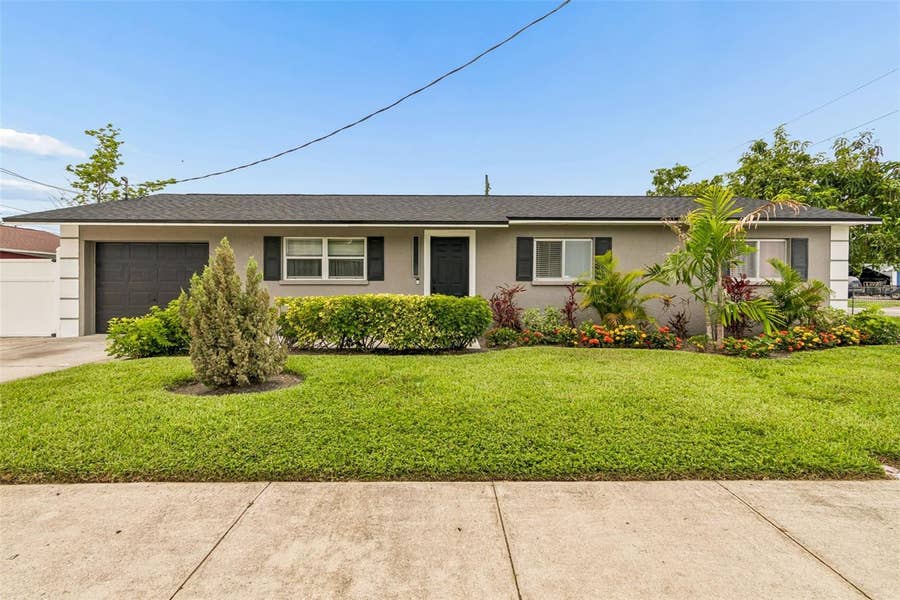 Property photo for 1129 4TH AVENUE W, Palmetto, FL