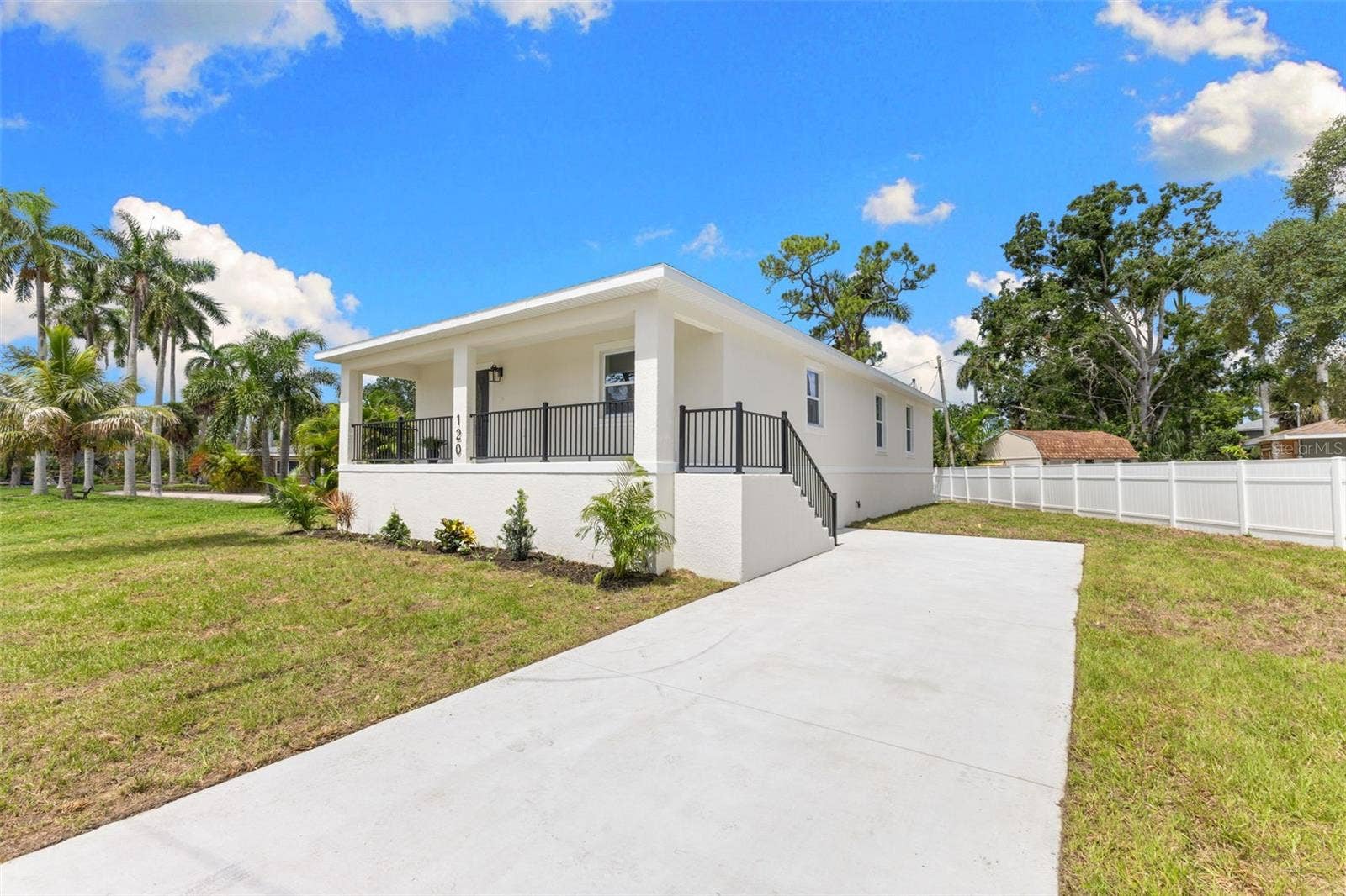 120 BROWN STREET, Bradenton, FL 34208 120 BROWN STREET, Bradenton, FL 34208