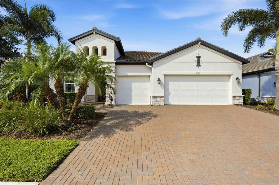 Property photo for 11329 MONTSERRAT DRIVE, Venice, FL