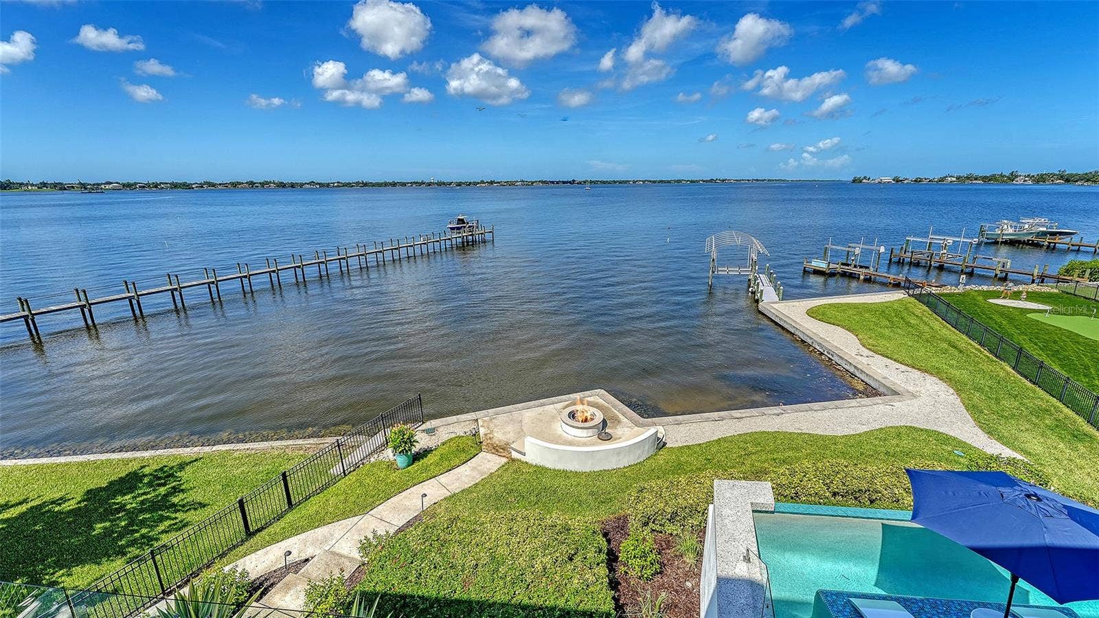 907 35TH AVENUE DRIVE W, Palmetto, FL 34221 907 35TH AVENUE DRIVE W, Palmetto, FL 34221