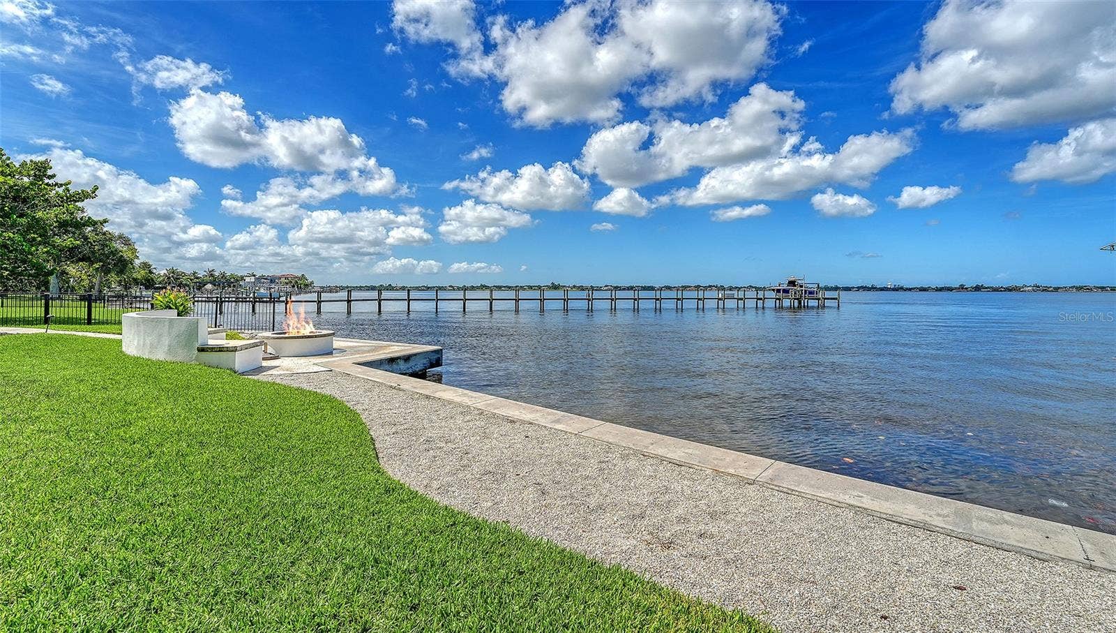 907 35TH AVENUE DRIVE W, Palmetto, FL 34221 907 35TH AVENUE DRIVE W, Palmetto, FL 34221