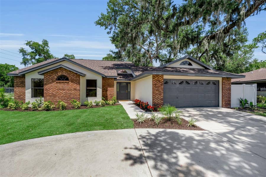 Property photo for 1005 GREYSTONE LANE, Sarasota, FL