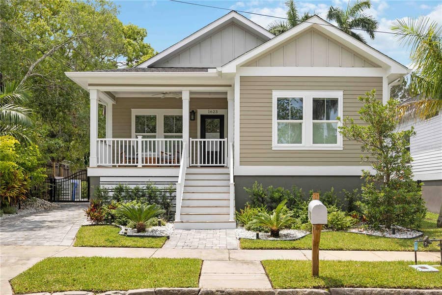 Property photo for 1623 8TH AVENUE W, Bradenton, FL