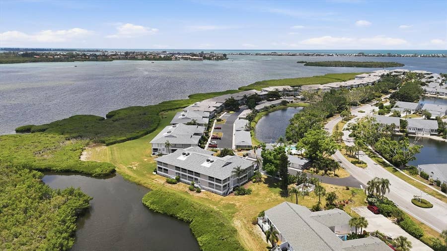 Property photo for 1103 EDGEWATER CIRCLE, #1103, Bradenton, FL