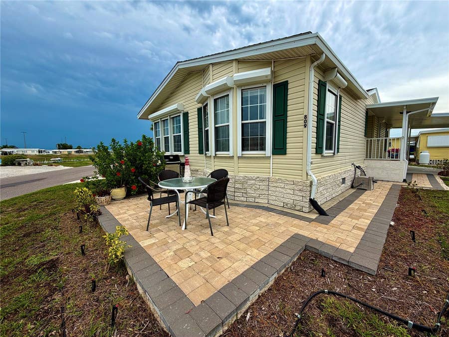 Property photo for 809 S WATERWAY, Venice, FL