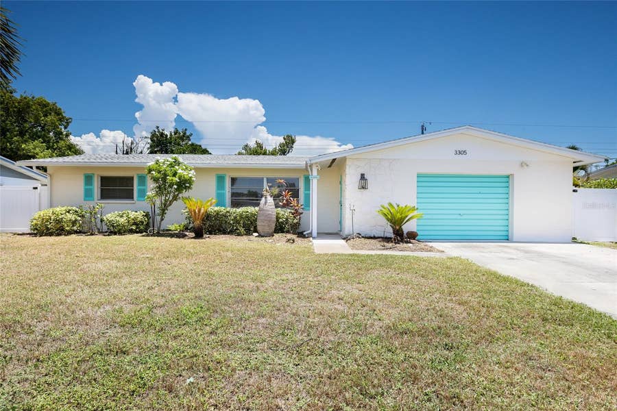 Property photo for 3305 HIGHLAND AVENUE W, Bradenton, FL