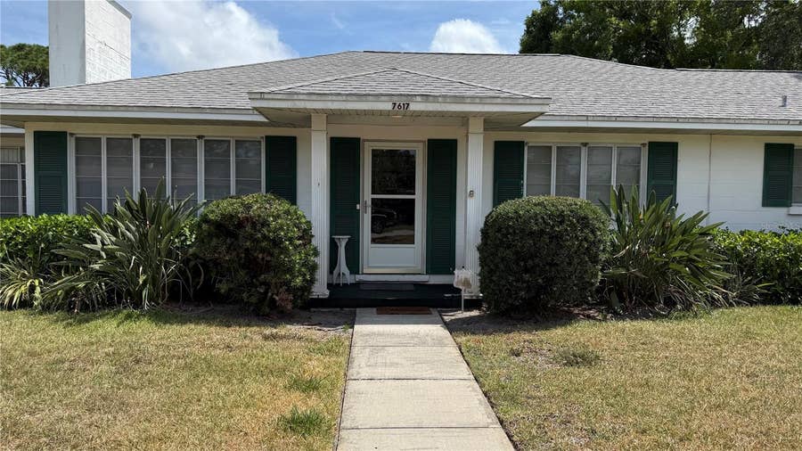 Property photo for 7617 SENRAB DRIVE, Bradenton, FL
