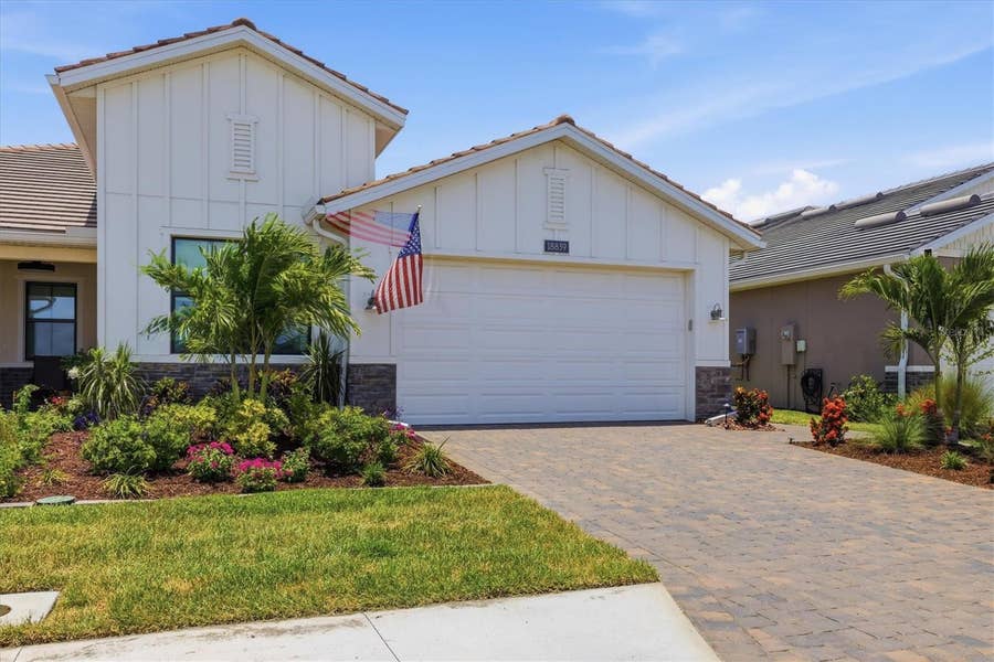 Property photo for 18839 DAYSPRING PLACE, Venice, FL