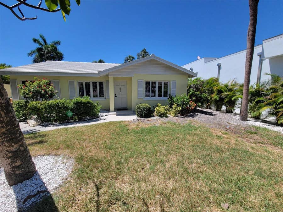 Property photo for 323 MADISON DRIVE, Sarasota, FL