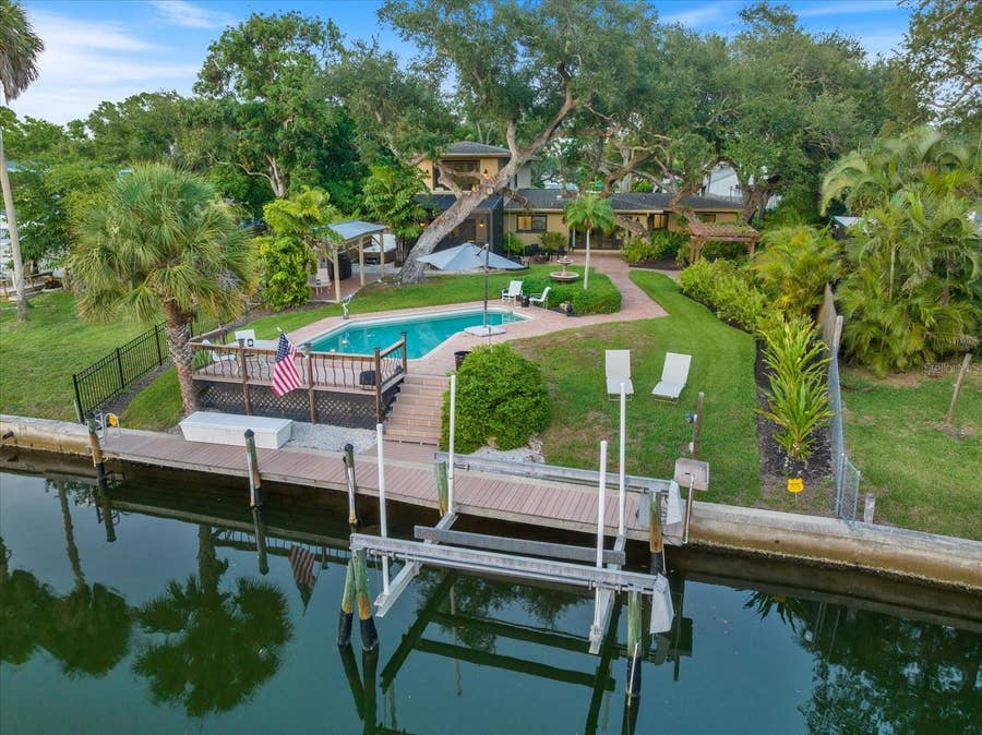 Property photo for 1827 BAYWOOD DRIVE, Sarasota, FL