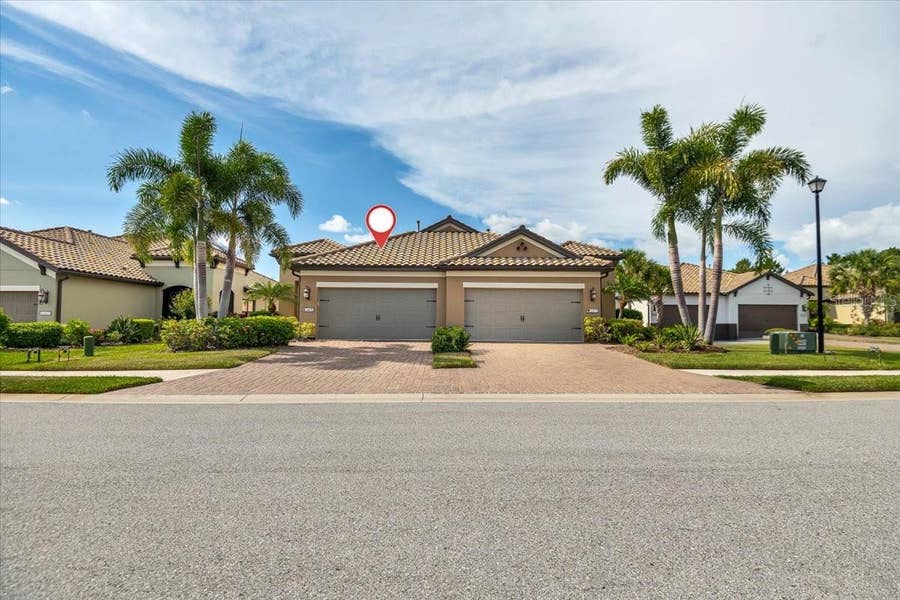 Property photo for 6475 POSITANO COURT, Sarasota, FL