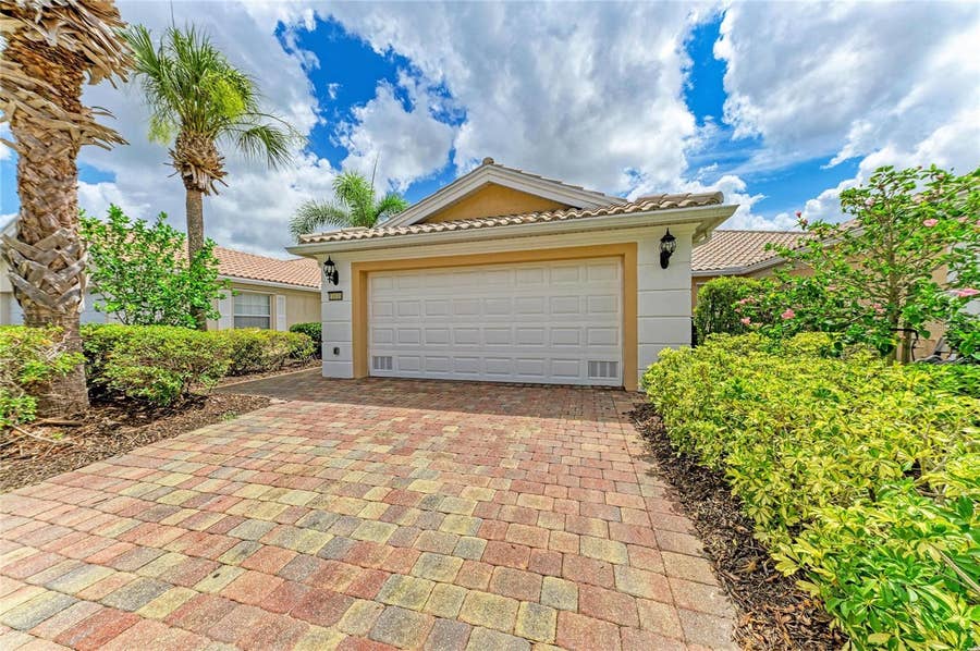 Property photo for 11616 GARESSIO LANE, Sarasota, FL