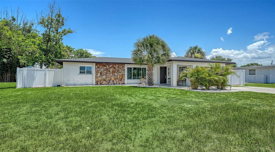 Property photo for 1302 MANGO AVENUE, Venice, FL